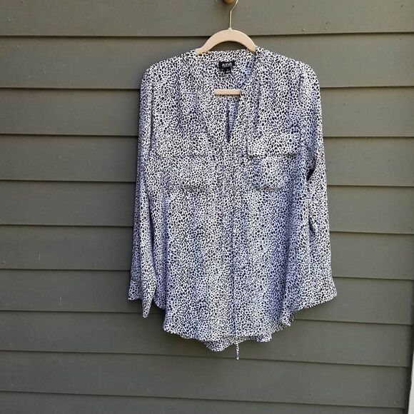 Super Cute Ana Animal Print Sheer Blouse In Size Larrge - Picture 8 of 10